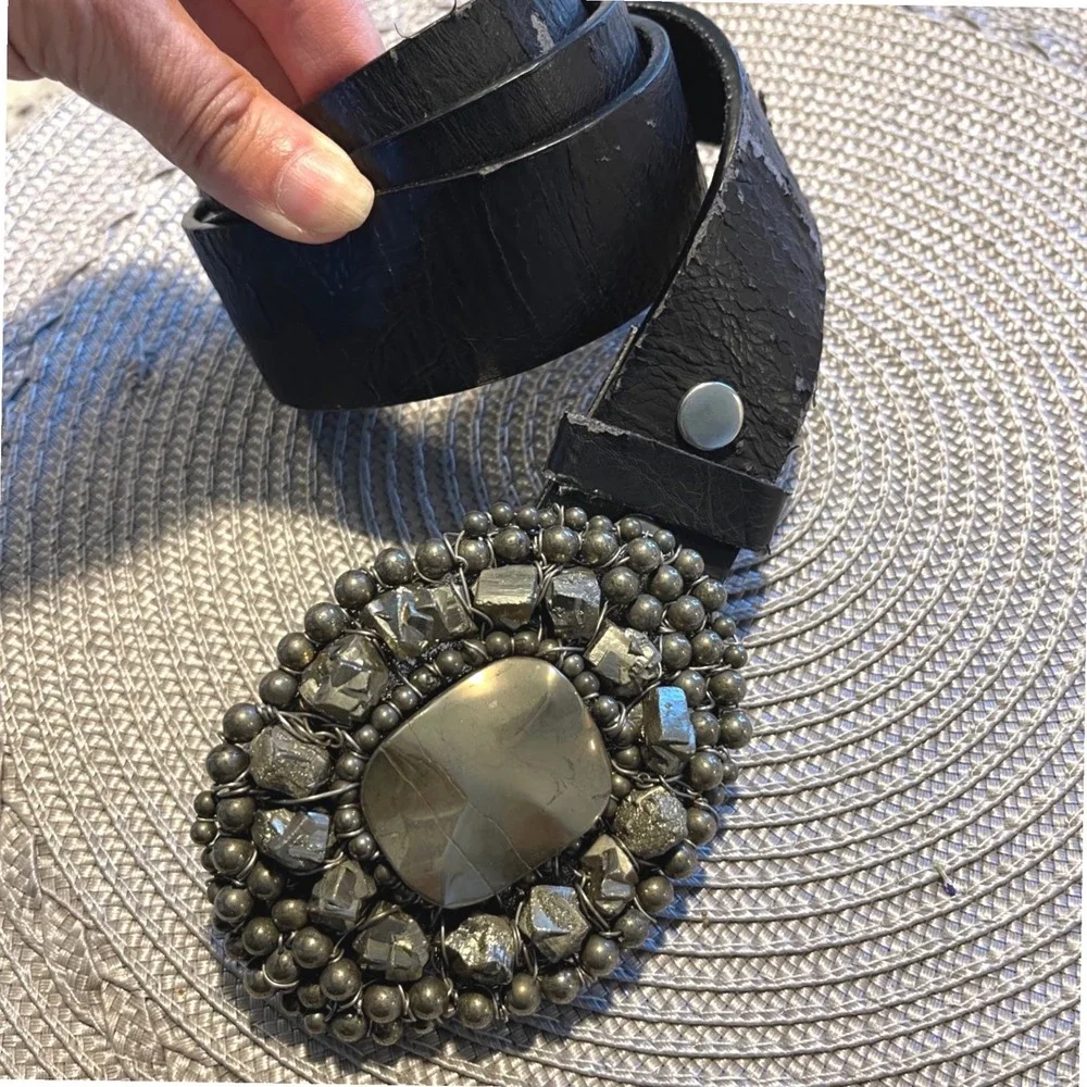 Vintage Women's Genuine Leather‎ Statement Belt Large Oval Pyrite Crystal Buckle